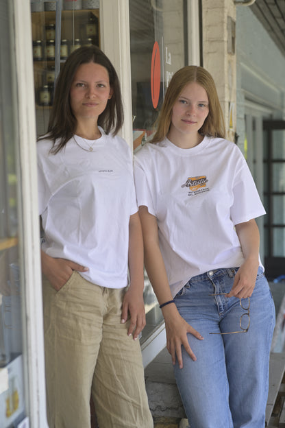 Retro-inspired white short sleeve shirt 2025