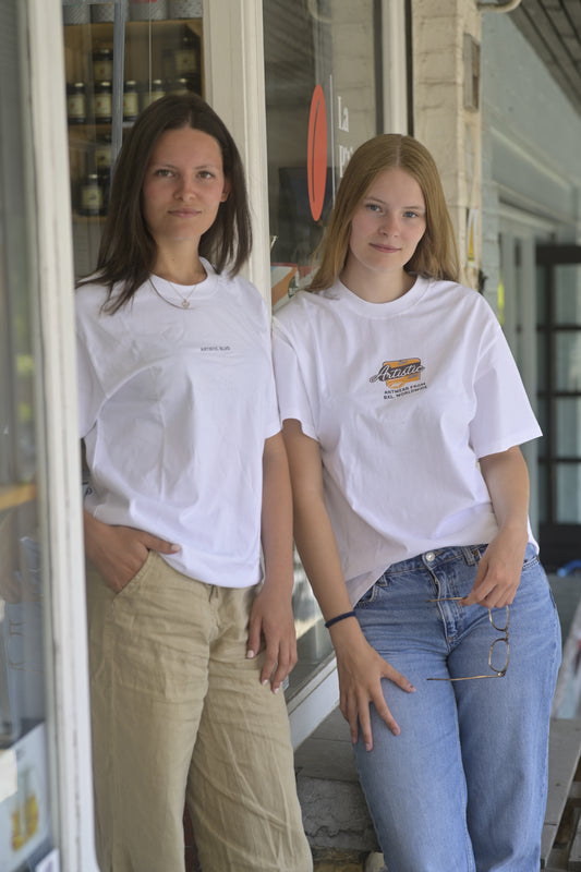 Retro-inspired white short sleeve shirt 2025