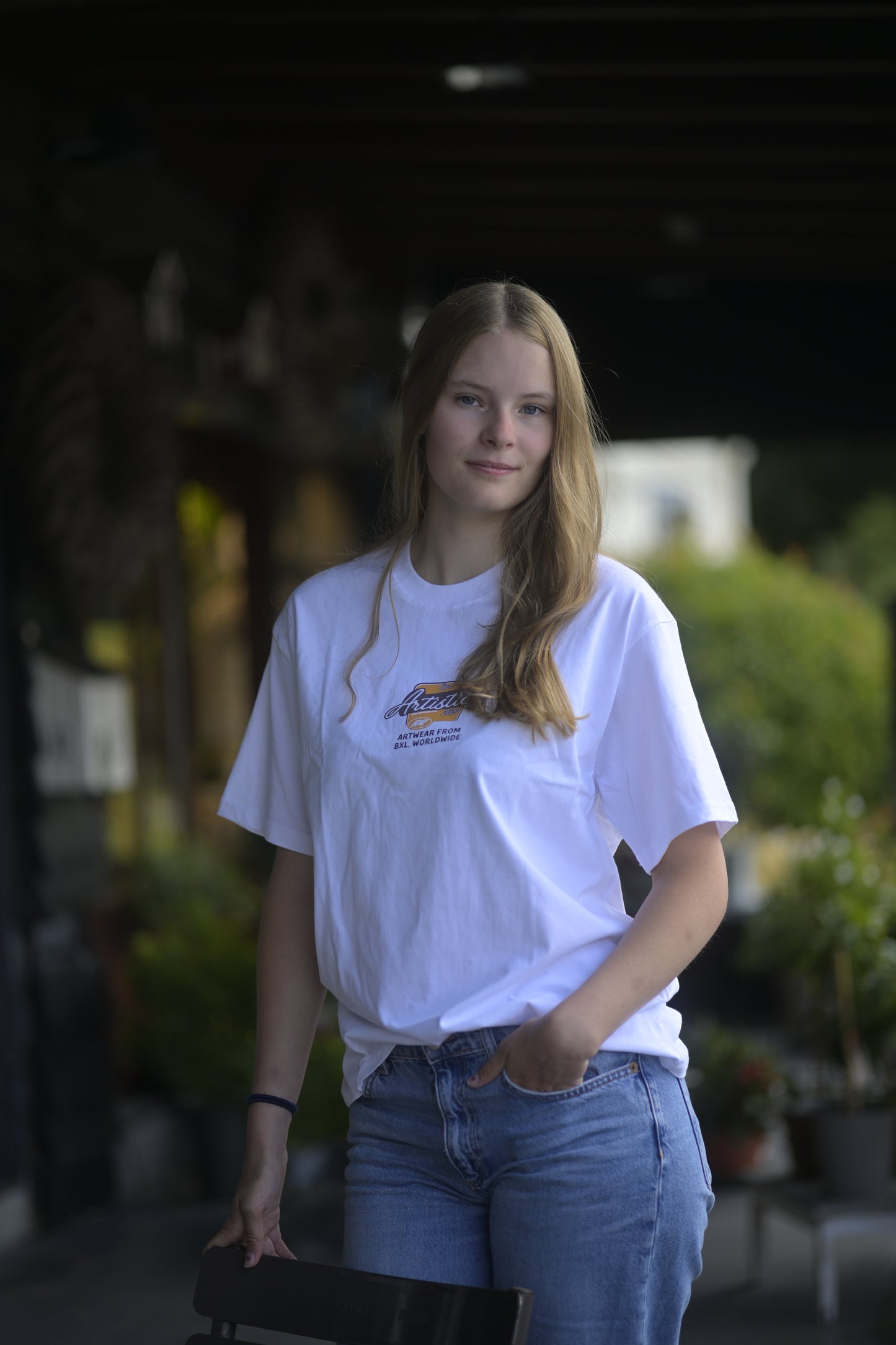 Retro-inspired white short sleeve shirt 2025