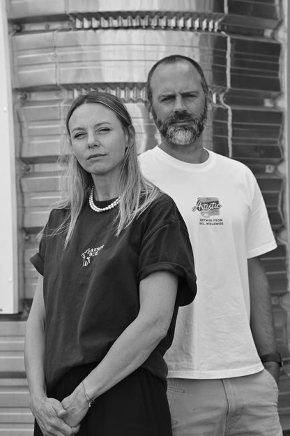 Retro-inspired white short sleeve shirt 2025